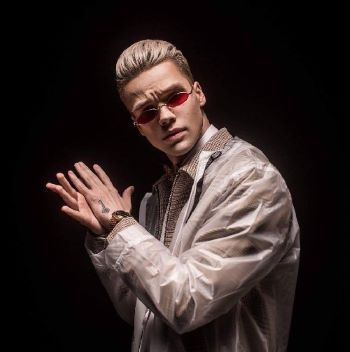 Mikolas Josef pro své album
